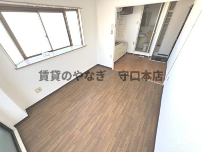 【居間・リビング】 | 八雲東グリーンハイツ