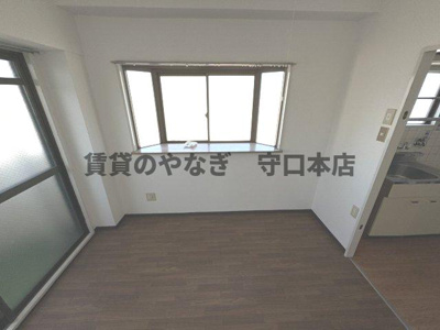 【居間・リビング】 | 八雲東グリーンハイツ