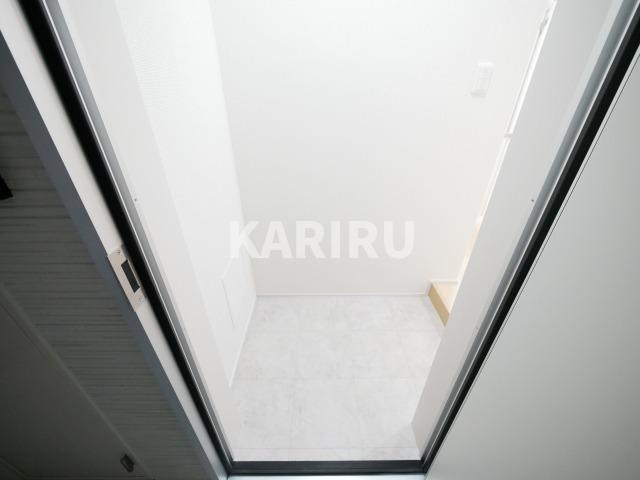 フジパレス新深江Ⅵ番館 の玄関