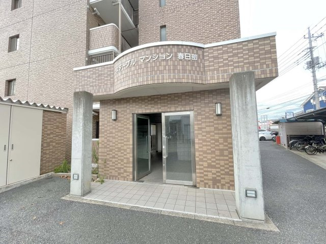 スターブルマンション春日部のエントランス