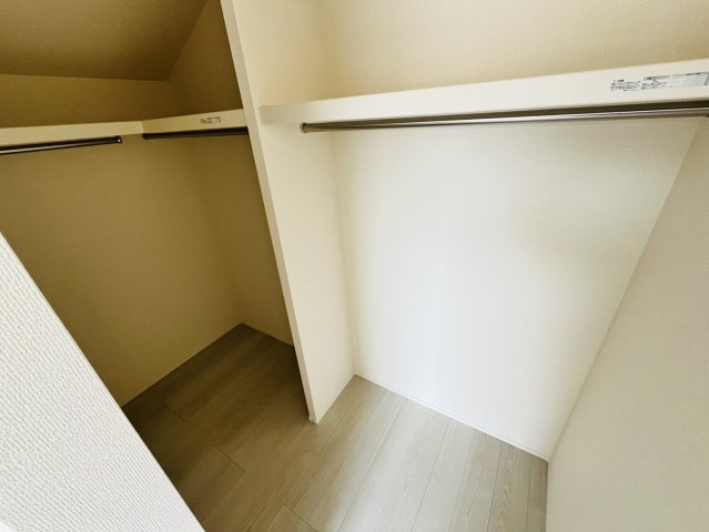 豊明市二村台一丁目21番の9一部『仲介手数料無料』新築戸建ての収納