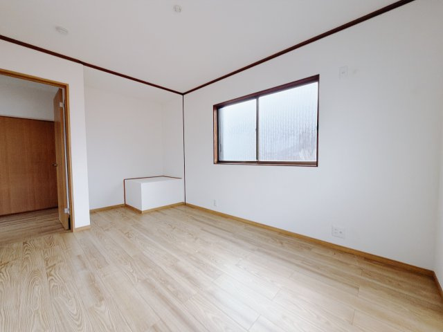 【中古戸建】前橋市駒形町1期の洋室|■2階洋室｜子供部屋のメリットは「自立心を養うことができる」「自分で整理整頓できるようになる」そして、お子様が成長した際には「プライバシーを確保できる」といい事だらけ♪
