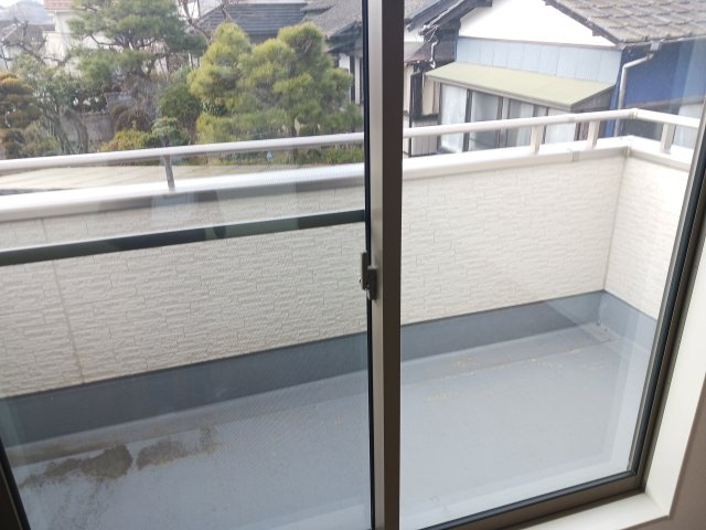 【バルコニー】