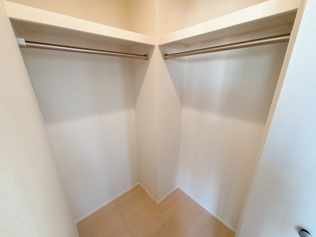 プリマヴェーラ代沢　築浅　角部屋　ネット0の収納