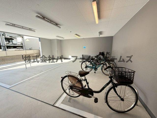 ボンヌ・サンテ枚方公園駅前のその他共用部分|自転車置場