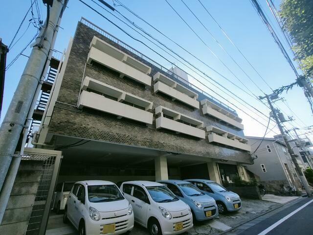 東洋マンションの外観