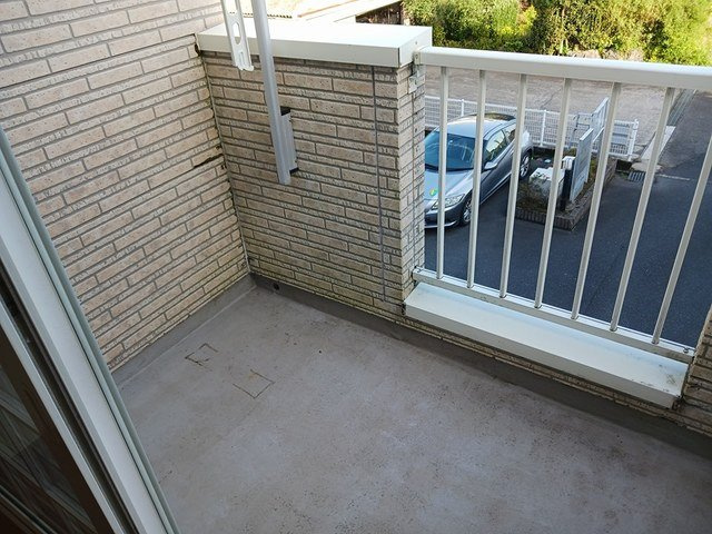 【バルコニー】