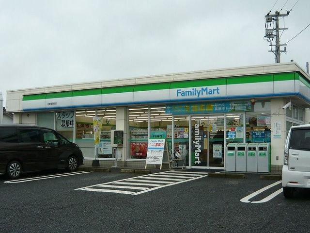 【周辺】 | ファミリーマート吉野菖蒲谷店まで450m