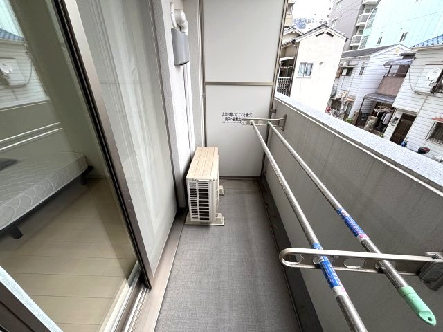 アドバンス三宮シュロスのバルコニー