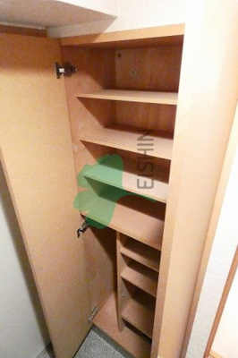 【玄関】 | ラフィーネ博多駅前 | 下駄箱もしっかりついてます！