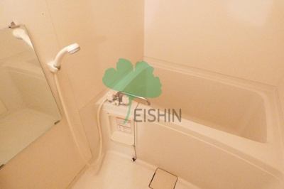 【浴室】 | ラフィーネ博多駅前 | 清潔感のある浴室です！