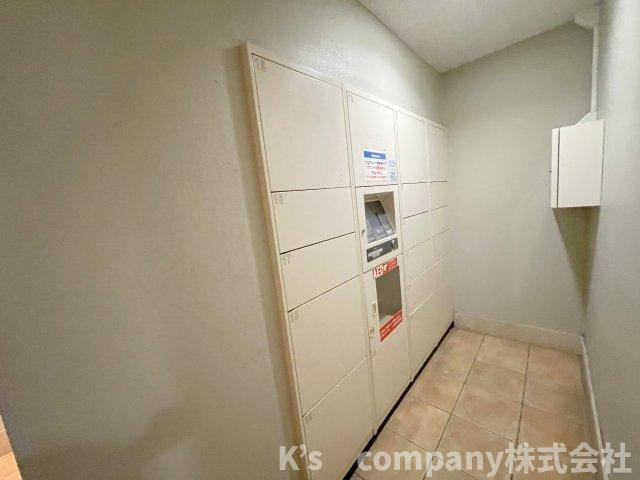 藤沢市辻堂西海岸3丁目　ヴェレーナ湘南茅ヶ崎の設備|留守中でも宅配物が受け取れる宅配ボックス付き☆