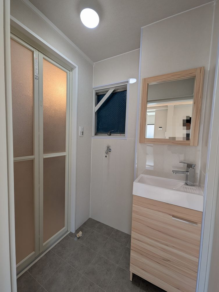 中区金山５丁目戸建の洗面所|1階洗面室