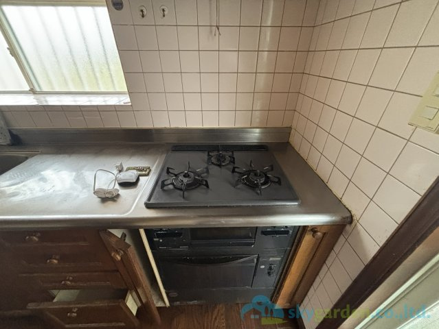 平塚市御殿四丁目　中古戸建のキッチン