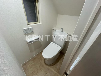 【トイレ】 | 宮澤邸 | ゆったりとした空間のトイレです