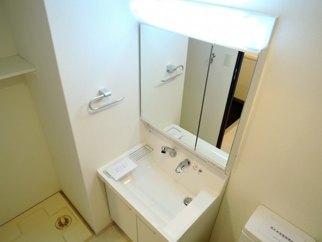 HGTコート高槻の洗面所