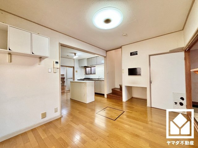 大津市本宮2丁目　の居間・リビング