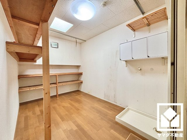 大津市本宮2丁目　の収納