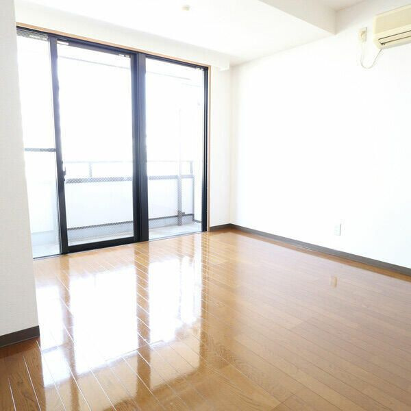 稲屋ハイムの洋室