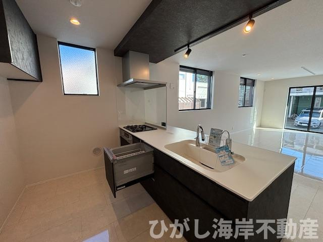 茅ヶ崎市東海岸南3丁目　新築戸建　全3棟のキッチン|食洗器付きシステムキッチン