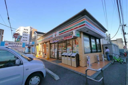 セブンイレブンまで551m