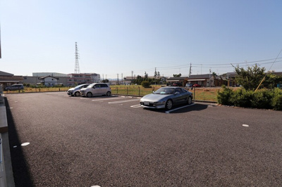 【駐車場】 | ファミールⅡ | 駐車場