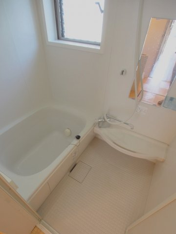 広島市安佐南区祇園７丁目のタウンの浴室|写真は104号室のものです。ご参考にご覧下さい。