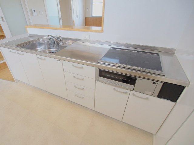 広島市安佐南区祇園７丁目のタウンのキッチン|写真は104号室のものです。ご参考にご覧下さい。