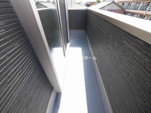MONO Place 摂津のバルコニー