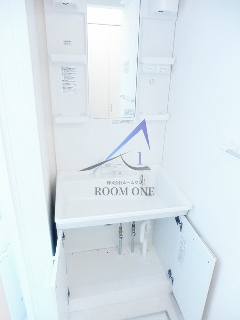 レオーノの洗面所|独立洗面台です。