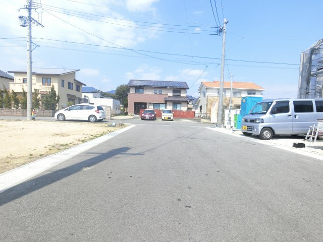 吉野ヶ里町三津5期の前面道路含む現地写真