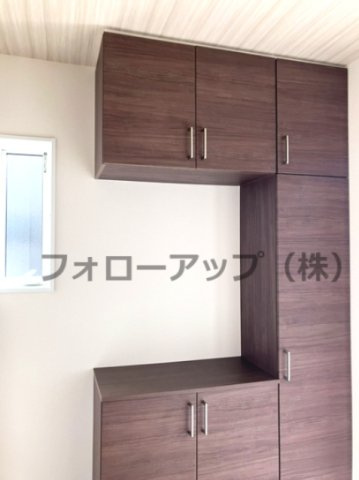 リーブルガーデン小郡市大崎第六の玄関|ゆったりとした玄関です