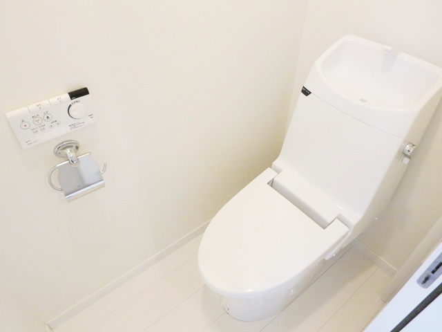 ＣＯＲＴＥ　ＦＥＬＩＺのトイレ|ゆったりとした空間のトイレです
