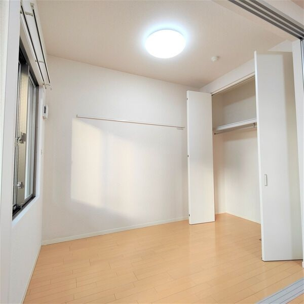 グランシャリオ栄の収納