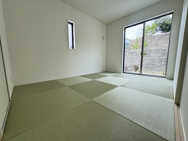 糸満市兼城　第4（全3棟）の和室|1号棟　和室6帖＋収納付き♪