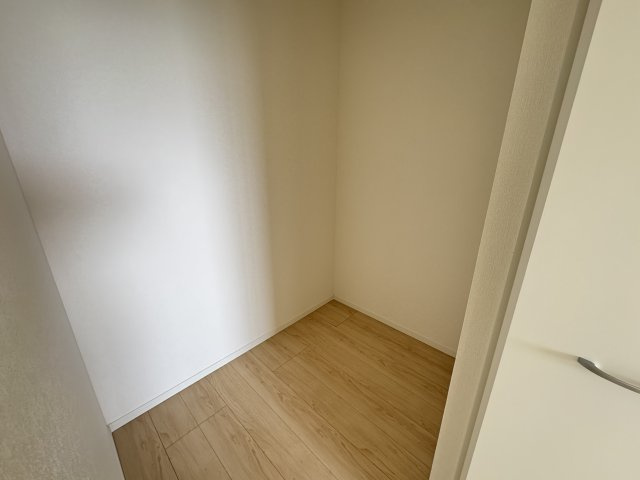 糸満市兼城　第4（全3棟）の収納|1号棟　洋室8帖＋WIC1.5帖付き♪
