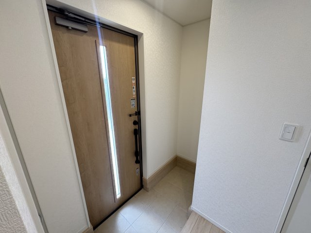 糸満市兼城　第4（全3棟）の玄関|1号棟　使いやすい玄関♪