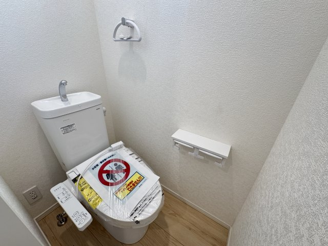 糸満市兼城　第4（全3棟）の内装|※同仕様写真です　