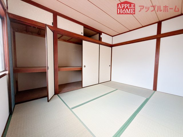 熊谷市押切1期　中古物件の和室|２階居室は全室収納あり！たっぷりある収納活用でお部屋もキレイを保てます♪