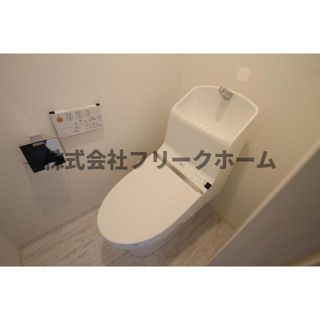 武蔵野市吉祥寺本町３丁目のアパートのトイレ