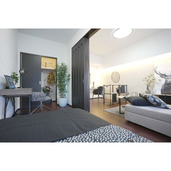 プレジオ三国EUROの居間・リビング