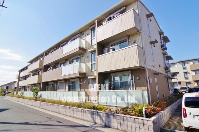 ロイジェントパークスレイクタウンⅢ Oの外観