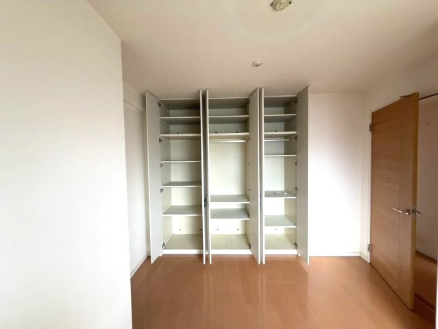 サーパス保田窪の収納