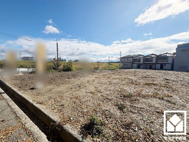 尼崎市東園田町1丁目　3期の外観|キッチンには床下収納もございます。災害時の非常食や食料品のストックなども保存できます。