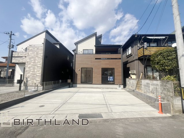 新築戸建・新築建売　福島市泉先達　御山小・清水中の前面道路含む現地写真|駐車スペース3台可能です！（車種による）南側道路で陽当たりの良い物件です！