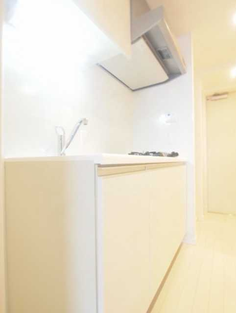 プライムメゾン早稲田　スーパー至近　高層階　ウォークインクロゼットのキッチン