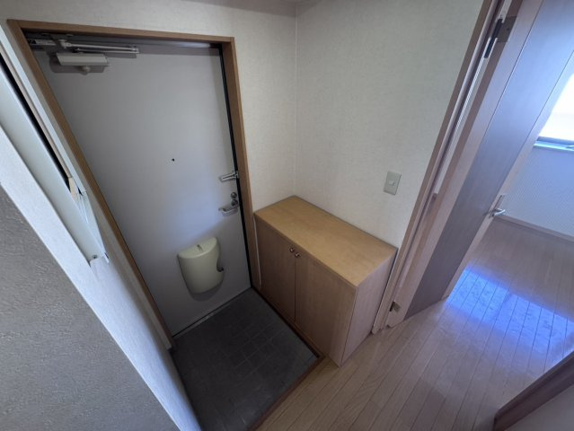 プラムハイツＢの玄関|当社、チルホームのHPもご覧ください(^^)/物件情報多数♪