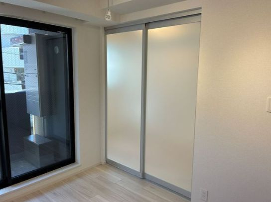 【寝室】Ｌａ　Ｐｅｒｌａ　桜新町