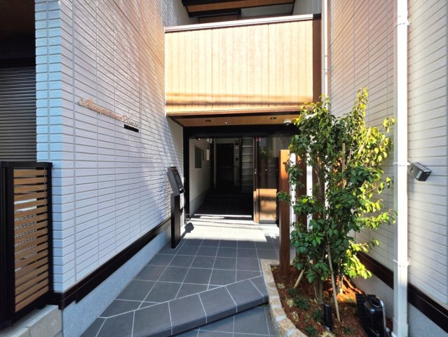 【エントランス】 | Auspicious House