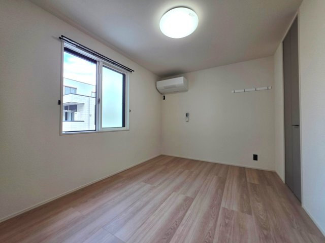 【寝室】 | Auspicious House